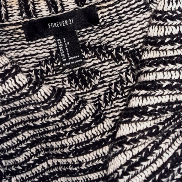 Forever 21 Knit Open Front Cardigan Sweater Heavyweight Long Black & White Small - Picture 9 of 10